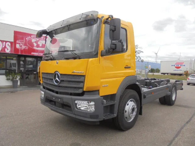 Mercedes-Benz Atego 1518 NEW DEMO MET FABRIEKS GARANTIE - Chassi lastbil: bild 1 Mercedes-Benz Atego 1518 NEW DEMO MET FABRIEKS GARANTIE - Chassi lastbil: bild 1
