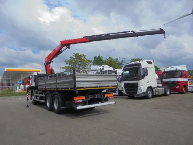 Renault 320 6X4 + FASSI F245 DEMO UNUSED NL TRUCK - Flakbil, Kranbil: bild 5 Renault 320 6X4 + FASSI F245 DEMO UNUSED NL TRUCK - Flakbil, Kranbil: bild 5