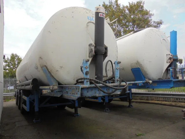 SPITZER EUROVRAC BP SK50 - Tanktrailer: bild 2 SPITZER EUROVRAC BP SK50 - Tanktrailer: bild 2
