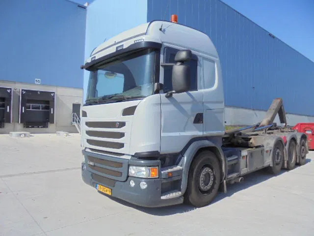 Scania G450 8X2 TRIPLE RETARDER - Lastväxlare lastbil: bild 2 Scania G450 8X2 TRIPLE RETARDER - Lastväxlare lastbil: bild 2