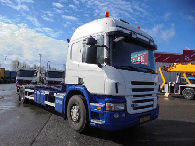 Scania P280 B 4X2 - Containerbil/ Växelflak lastbil: bild 2 Scania P280 B 4X2 - Containerbil/ Växelflak lastbil: bild 2
