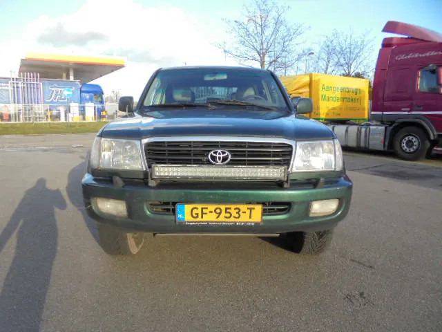 Toyota Land Cruiser - SUV: bild 2 Toyota Land Cruiser - SUV: bild 2