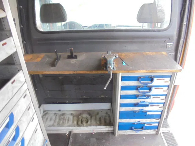 Volkswagen Crafter 35 BESTEL L2 H2 2.5 TDI 80 KW SERVICE CAR COMPLEET - Skåpbil: bild 4 Volkswagen Crafter 35 BESTEL L2 H2 2.5 TDI 80 KW SERVICE CAR COMPLEET - Skåpbil: bild 4