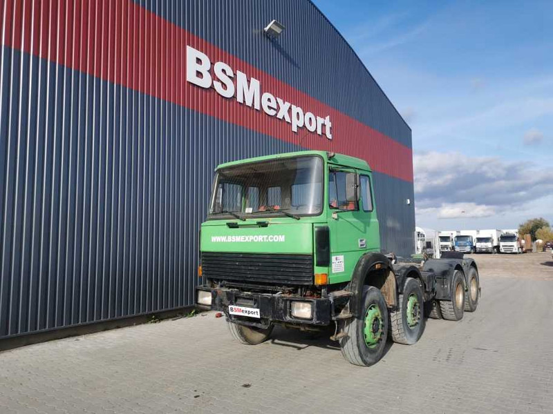 Iveco Magirus 300-34 V8 chassis truck - Chassi lastbil: bild 1 Iveco Magirus 300-34 V8 chassis truck - Chassi lastbil: bild 1