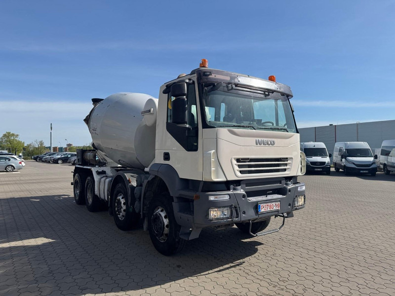 Iveco Trakker 410 - Betongbil: bild 2 Iveco Trakker 410 - Betongbil: bild 2