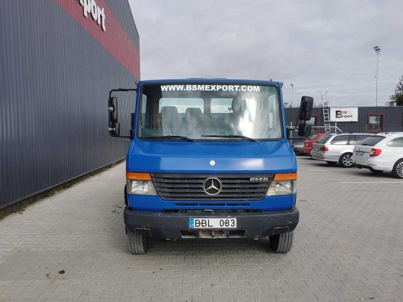Mercedes-Benz 814 Vario - Transportbil med flak: bild 2 Mercedes-Benz 814 Vario - Transportbil med flak: bild 2
