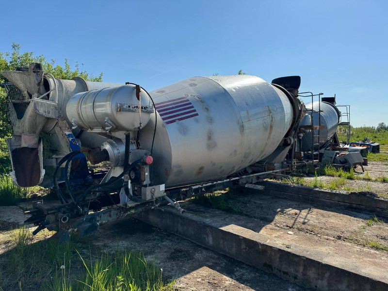 Mercedes-Benz Actros, MAN. 10 x pieces mixer. 9-10 m3 - Betongbil: bild 2 Mercedes-Benz Actros, MAN. 10 x pieces mixer. 9-10 m3 - Betongbil: bild 2