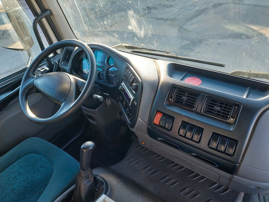 Interior photo 1: Kapellbil DAF FA LF 45.220 E12 4x2 DAF FA LF 45.220 E12 4x2