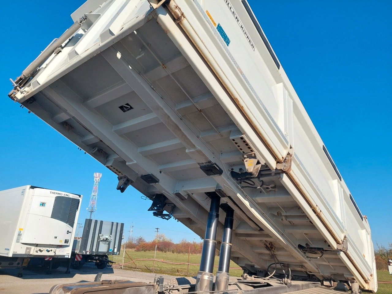 Iveco AD340X480 X-Way Bordmatic Meiller 8x4 - Tippbil lastbil: bild 5 Iveco AD340X480 X-Way Bordmatic Meiller 8x4 - Tippbil lastbil: bild 5