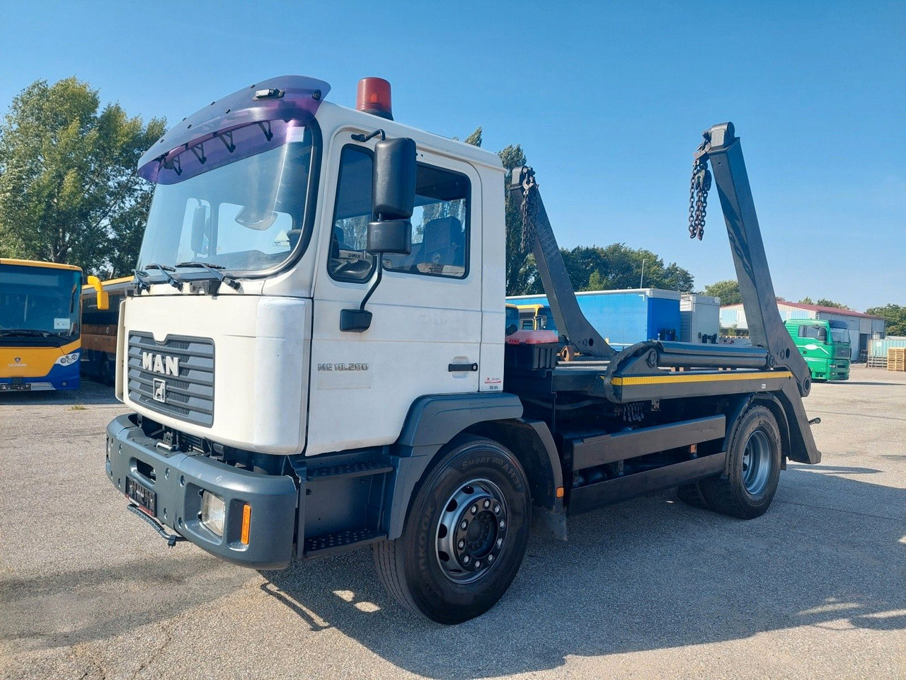 MAN ME 18.280 BB 4x2 - Kapellbil: bild 1 MAN ME 18.280 BB 4x2 - Kapellbil: bild 1