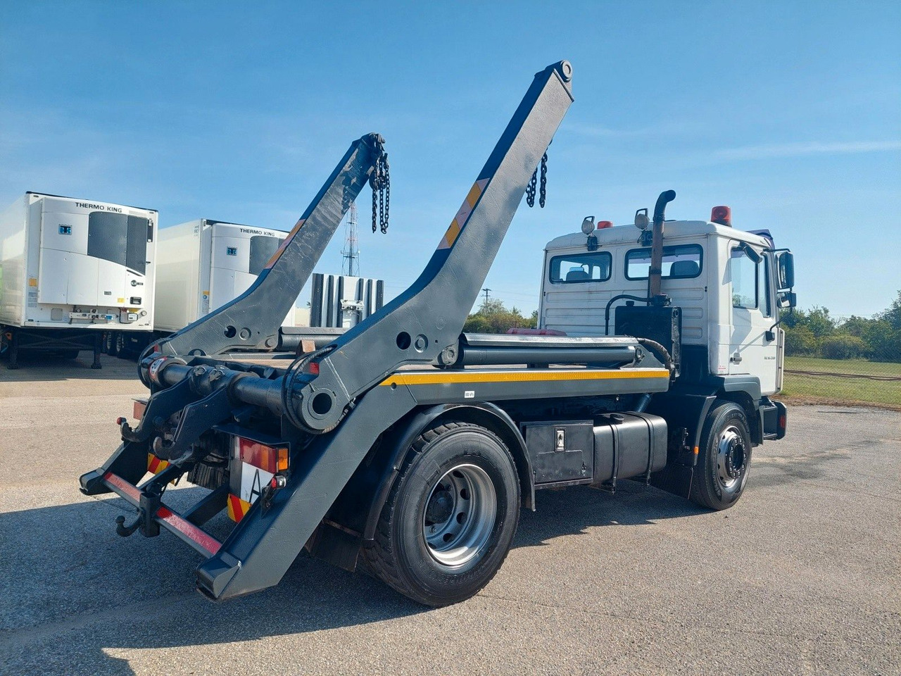 MAN ME 18.280 BB 4x2 - Kapellbil: bild 4 MAN ME 18.280 BB 4x2 - Kapellbil: bild 4