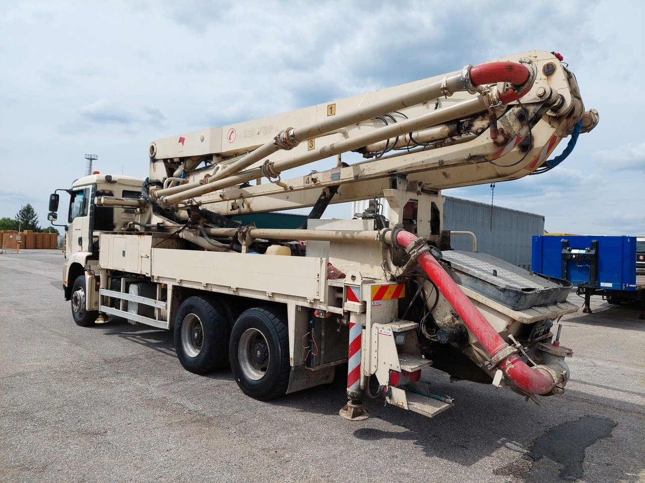 MAN TGA 33.400 6x4 BB JMBH 33 - Betongpump: bild 3 MAN TGA 33.400 6x4 BB JMBH 33 - Betongpump: bild 3