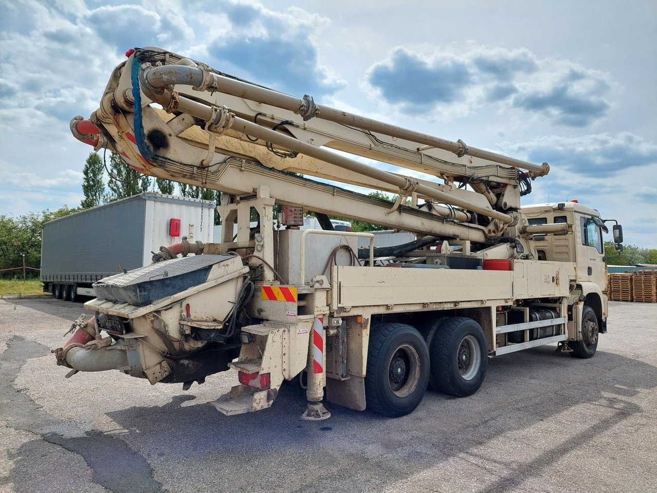 MAN TGA 33.400 6x4 BB JMBH 33 - Betongpump: bild 4 MAN TGA 33.400 6x4 BB JMBH 33 - Betongpump: bild 4