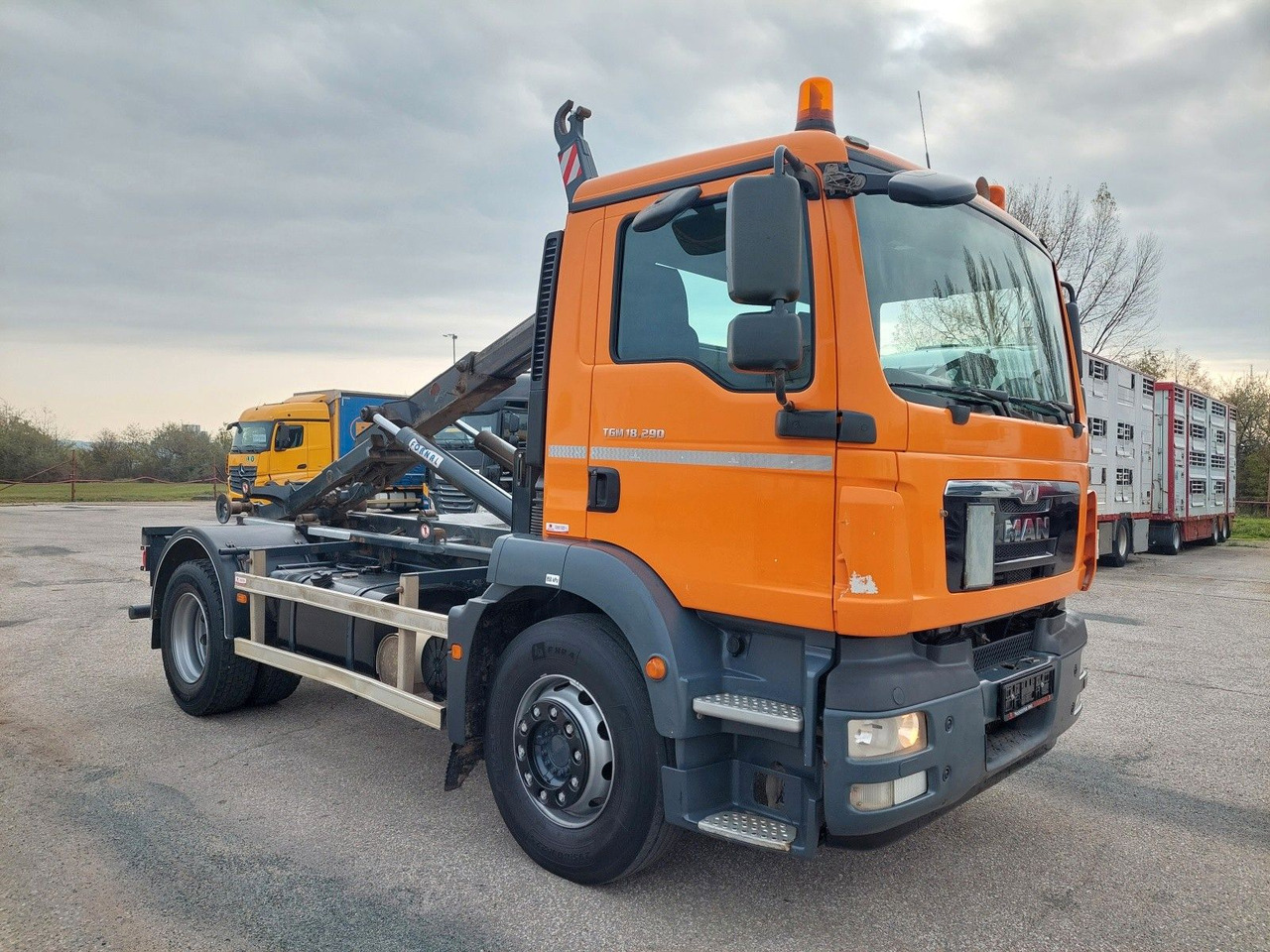 MAN TGM 18.290 4X2 BB - Lastväxlare lastbil: bild 2 MAN TGM 18.290 4X2 BB - Lastväxlare lastbil: bild 2
