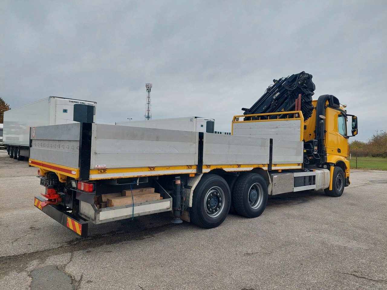 Mercedes-Benz Arocs 2640 6X2 + Hiab XS 477 Hipro - Flakbil, Kranbil: bild 4 Mercedes-Benz Arocs 2640 6X2 + Hiab XS 477 Hipro - Flakbil, Kranbil: bild 4