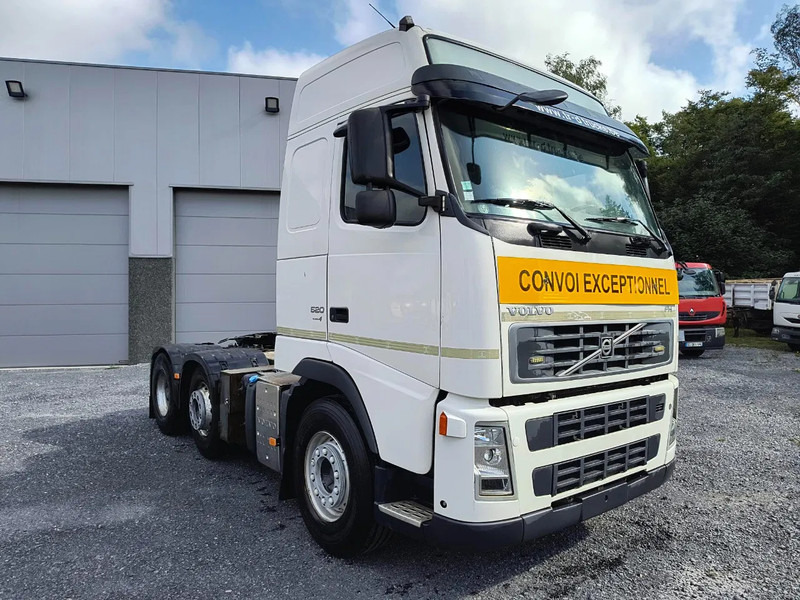 Volvo FH 13.520 6X2 - 90 TON - VOITH RETARDER - BIG AXLES - LIFTING AXLE - Dragbil: bild 3 Volvo FH 13.520 6X2 - 90 TON - VOITH RETARDER - BIG AXLES - LIFTING AXLE - Dragbil: bild 3