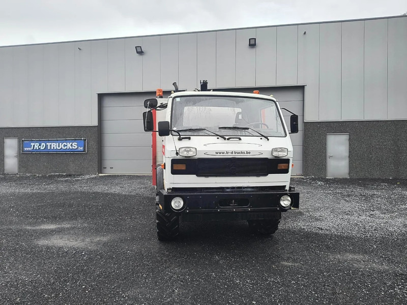 MAN 8.136 4X4 - QUARRY TRUCK - CRANE PM - ONLY 82730 KM - Kranbil: bild 2 MAN 8.136 4X4 - QUARRY TRUCK - CRANE PM - ONLY 82730 KM - Kranbil: bild 2