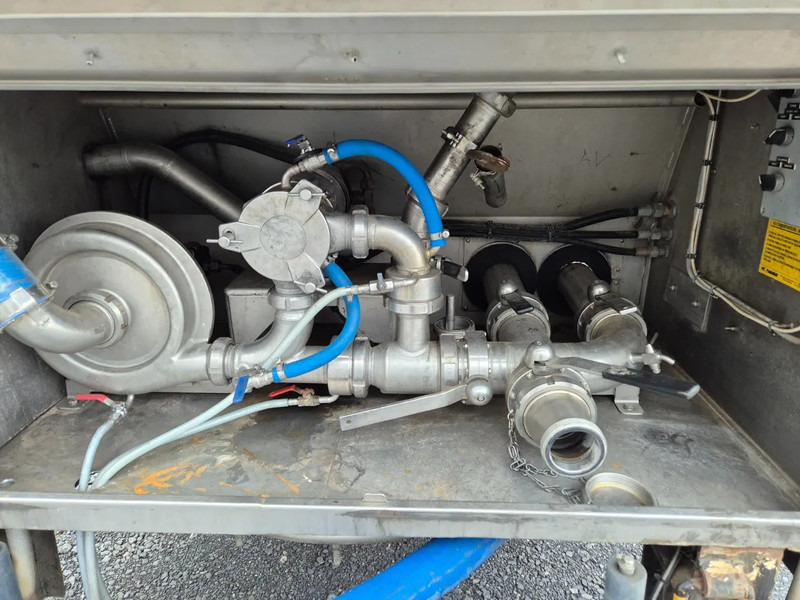 Tanktrailer för transportering mjölk Magyar 29000L INSULATED INOX TANK - 1 COMP: bild 10
