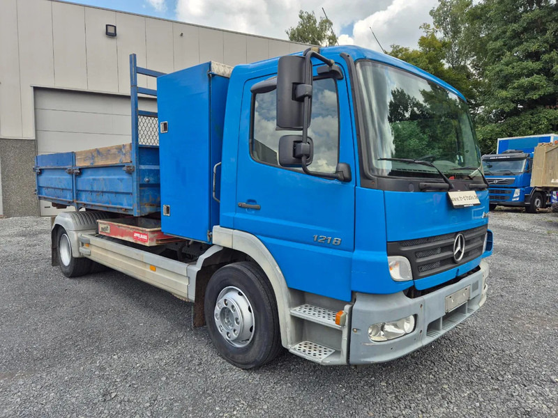 Mercedes-Benz Atego 1218 HOOK SYSTEM + CONTAINER INCLUDED (!) - Lastväxlare lastbil: bild 3 Mercedes-Benz Atego 1218 HOOK SYSTEM + CONTAINER INCLUDED (!) - Lastväxlare lastbil: bild 3