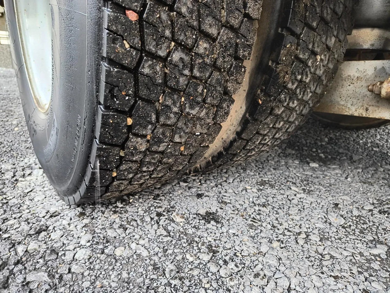 Kapellbil Mercedes-Benz Axor 1829 + D'HOLLANDIA 2000 KG: bild 11