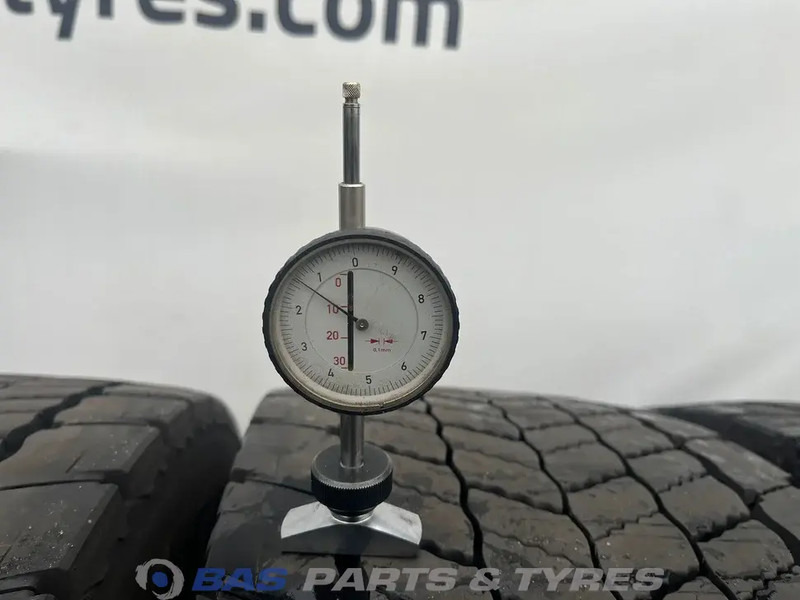 Continental Continental 315/70R22.5 Eco HD5 154/150 M+S 3PMSF gebruikte set - Däck för Lastbil: bild 3 Continental Continental 315/70R22.5 Eco HD5 154/150 M+S 3PMSF gebruikte set - Däck för Lastbil: bild 3
