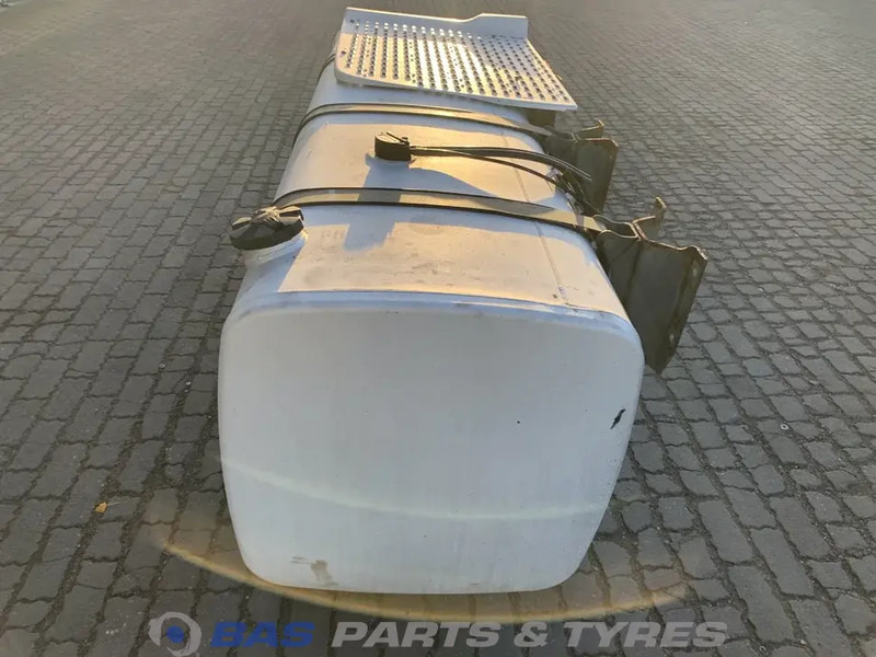 DAF Brandstoftank DAF 950 Liter 2140065 - Bränsletank för Lastbil: bild 2 DAF Brandstoftank DAF 950 Liter 2140065 - Bränsletank för Lastbil: bild 2