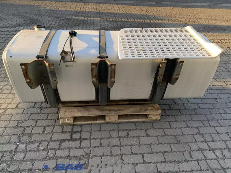 DAF Brandstoftank DAF 950 Liter 2140065 - Bränsletank för Lastbil: bild 3 DAF Brandstoftank DAF 950 Liter 2140065 - Bränsletank för Lastbil: bild 3