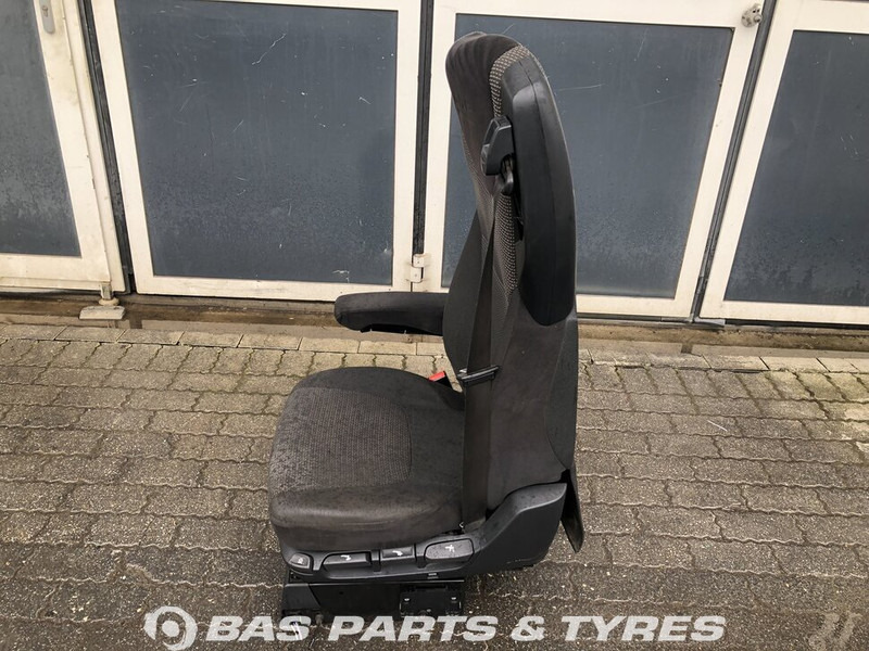 DAF XF106 Bestuurdersstoel DAF 1844320 - Säte för Lastbil: bild 2 DAF XF106 Bestuurdersstoel DAF 1844320 - Säte för Lastbil: bild 2