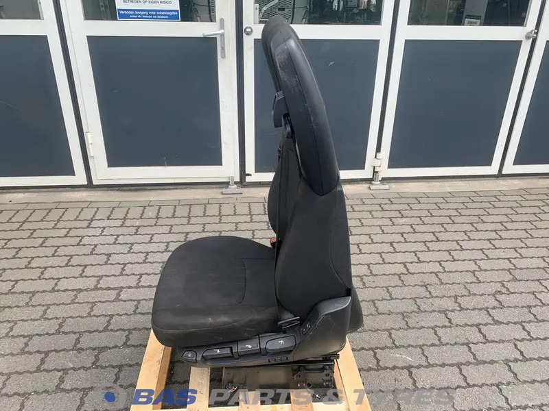 DAF XF106 Bestuurdersstoel DAF 2104652 - Säte för Lastbil: bild 2 DAF XF106 Bestuurdersstoel DAF 2104652 - Säte för Lastbil: bild 2