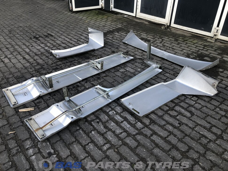 DAF XF106 Spoilerset DAF Super Space Cab L2H3 1671845 - Aerodynamik/ Spoiler för Lastbil: bild 5 DAF XF106 Spoilerset DAF Super Space Cab L2H3 1671845 - Aerodynamik/ Spoiler för Lastbil: bild 5