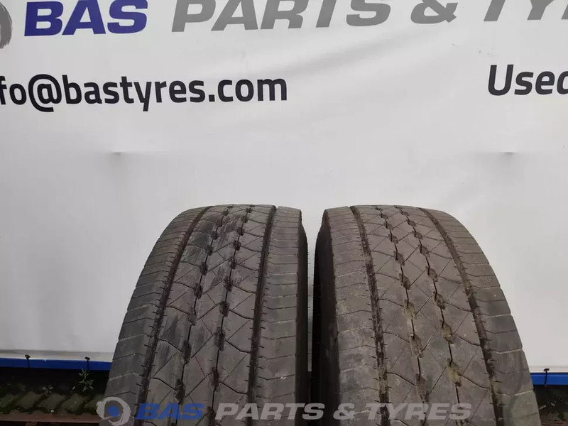 Goodyear Goodyear 315/70R22.5 156/150 M+S 3PMSF gebruikte set - Däck för Lastbil: bild 2 Goodyear Goodyear 315/70R22.5 156/150 M+S 3PMSF gebruikte set - Däck för Lastbil: bild 2