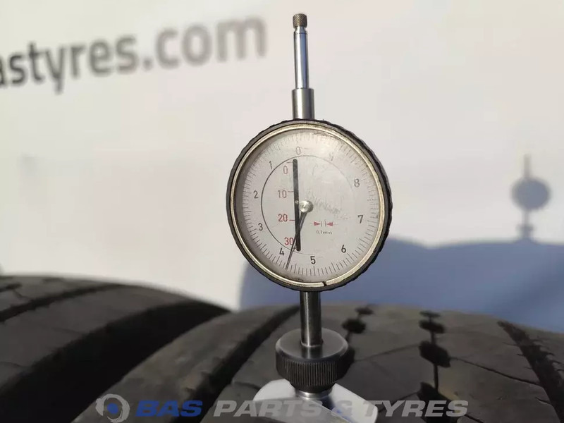 Goodyear Goodyear 315/70R22.5 156/150 M+S 3PMSF gebruikte set - Däck för Lastbil: bild 3 Goodyear Goodyear 315/70R22.5 156/150 M+S 3PMSF gebruikte set - Däck för Lastbil: bild 3