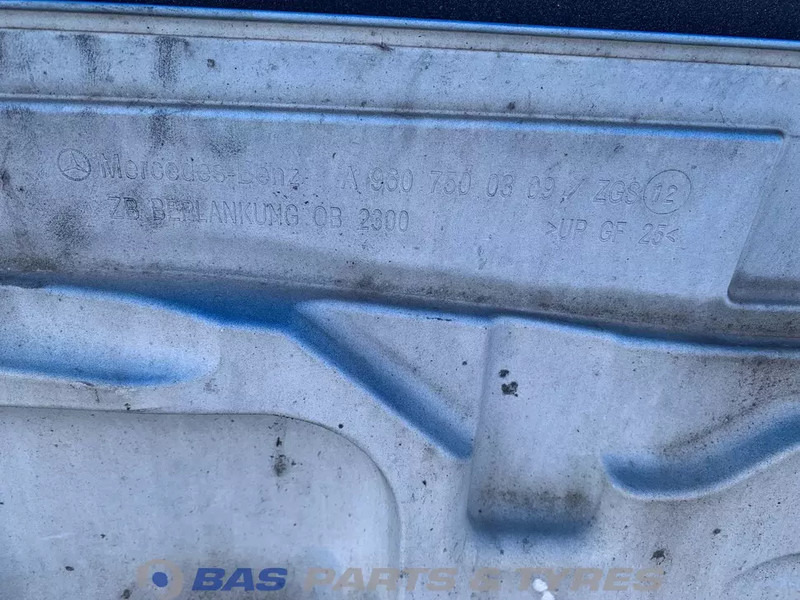 Mercedes-Benz Actros MP4 Frontklep Mercedes A 960 750 03 18 - Galler för Lastbil: bild 3 Mercedes-Benz Actros MP4 Frontklep Mercedes A 960 750 03 18 - Galler för Lastbil: bild 3