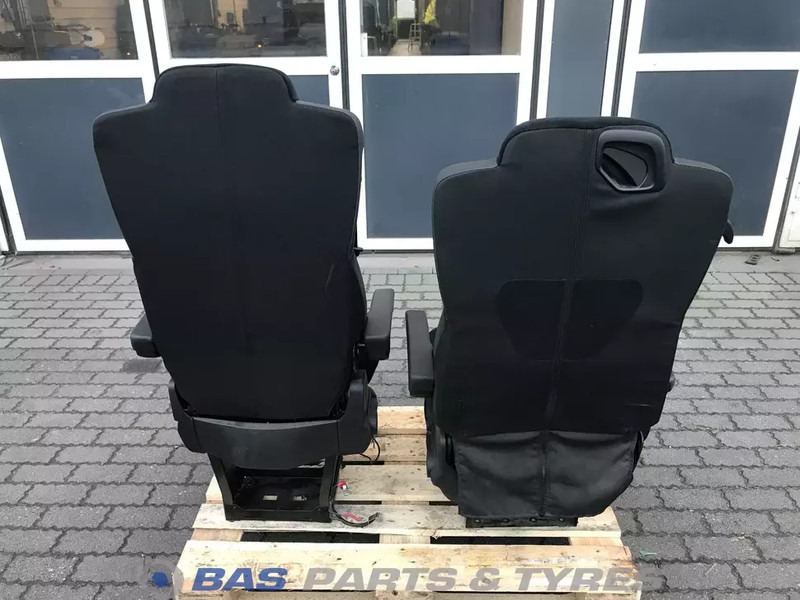 Mercedes-Benz Actros MP4 Stoelen set Mercedes A 960 910 75 01 - Säte för Lastbil: bild 3 Mercedes-Benz Actros MP4 Stoelen set Mercedes A 960 910 75 01 - Säte för Lastbil: bild 3