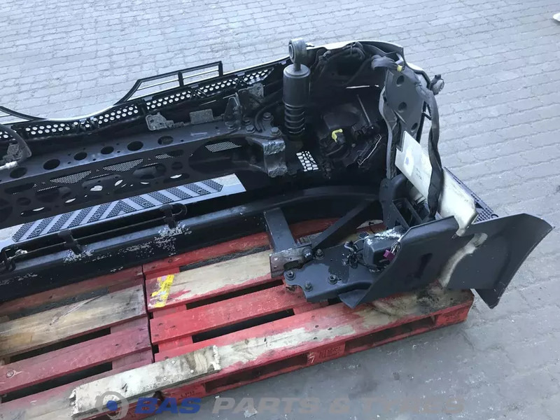 Mercedes-Benz Antos MP4 Bumper Mercedes A 960 310 23 22 - Stötfångare för Lastbil: bild 5 Mercedes-Benz Antos MP4 Bumper Mercedes A 960 310 23 22 - Stötfångare för Lastbil: bild 5