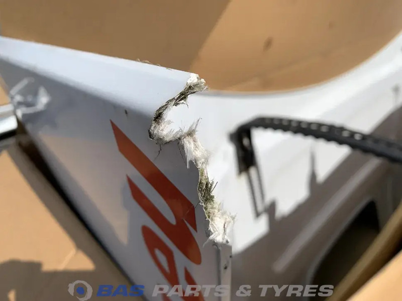 Mercedes-Benz Antos MP4 Spoilerset Mercedes ClassicSpace M-cab L1EH1 A 960 790 27 44 - Aerodynamik/ Spoiler för Lastbil: bild 5 Mercedes-Benz Antos MP4 Spoilerset Mercedes ClassicSpace M-cab L1EH1 A 960 790 27 44 - Aerodynamik/ Spoiler för Lastbil: bild 5