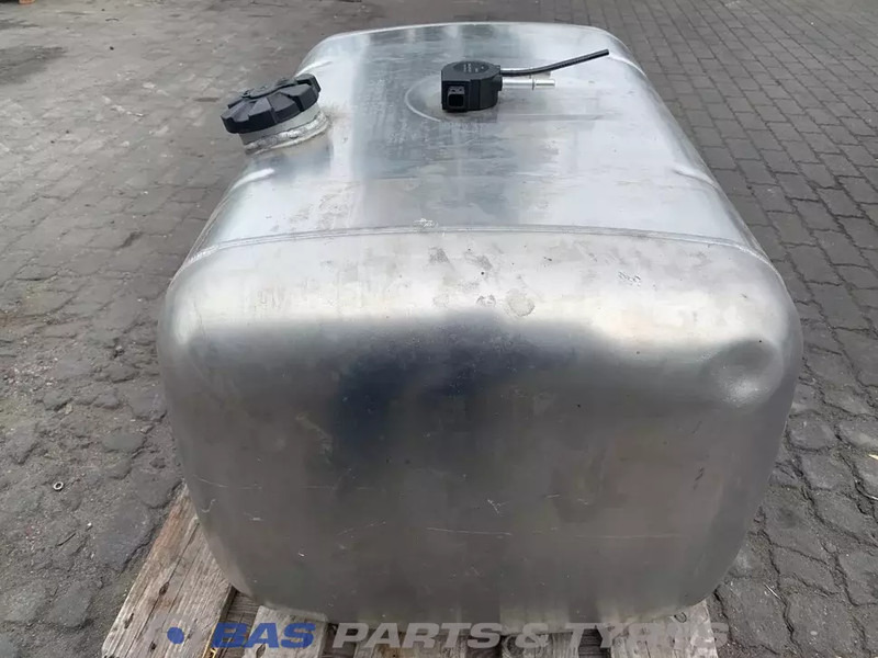 Mercedes-Benz Brandstoftank Mercedes 290 Liter A 960 470 00 04 - Bränsletank för Lastbil: bild 2 Mercedes-Benz Brandstoftank Mercedes 290 Liter A 960 470 00 04 - Bränsletank för Lastbil: bild 2