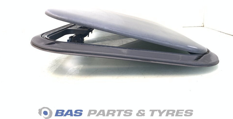 Mercedes-Benz Dakluik Mercedes A 943 830 01 42 - Solskydd för Lastbil: bild 4 Mercedes-Benz Dakluik Mercedes A 943 830 01 42 - Solskydd för Lastbil: bild 4