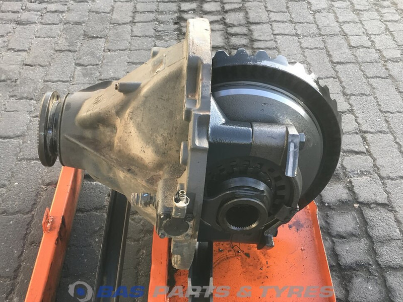 Meritor Differentieel Volvo RSS1360 P13180 - Differential för Lastbil: bild 1 Meritor Differentieel Volvo RSS1360 P13180 - Differential för Lastbil: bild 1