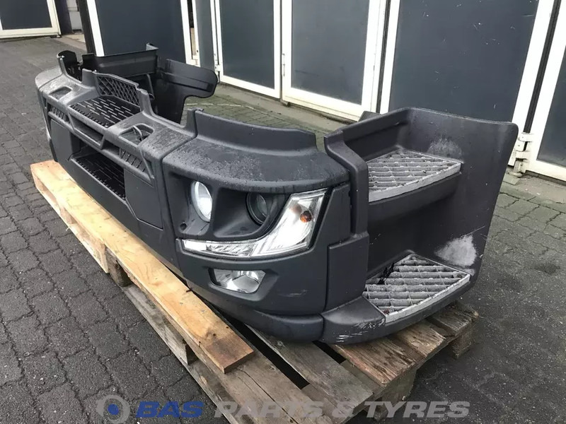 Renault D-Serie Bumper Renault 7482642303 - Stötfångare för Lastbil: bild 2 Renault D-Serie Bumper Renault 7482642303 - Stötfångare för Lastbil: bild 2