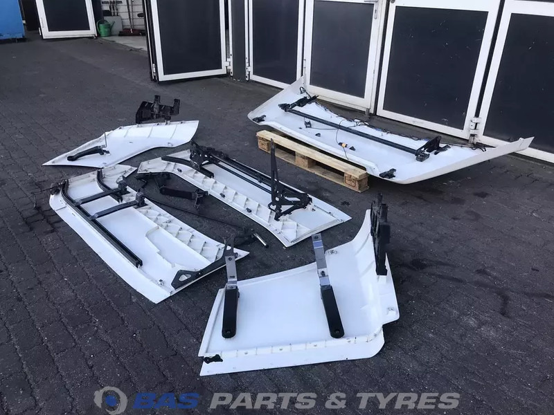 Scania G-Serie NextGen Spoilerset Scania CG-20 Highline L3H3 2390445 - Aerodynamik/ Spoiler för Lastbil: bild 5 Scania G-Serie NextGen Spoilerset Scania CG-20 Highline L3H3 2390445 - Aerodynamik/ Spoiler för Lastbil: bild 5
