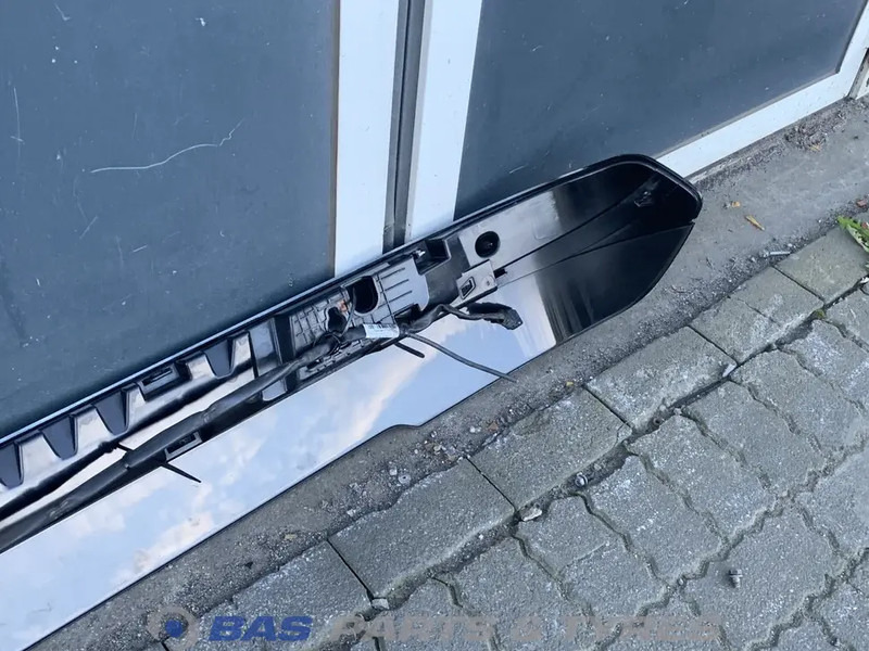 Scania G-Serie Zonneklep Scania CG-20 Normal L3H2 2341420 - Solskydd för Lastbil: bild 5 Scania G-Serie Zonneklep Scania CG-20 Normal L3H2 2341420 - Solskydd för Lastbil: bild 5