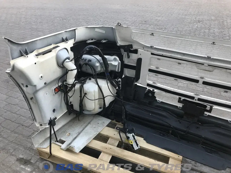 Scania R-Serie Bumper Scania 1885932 - Stötfångare för Lastbil: bild 4 Scania R-Serie Bumper Scania 1885932 - Stötfångare för Lastbil: bild 4