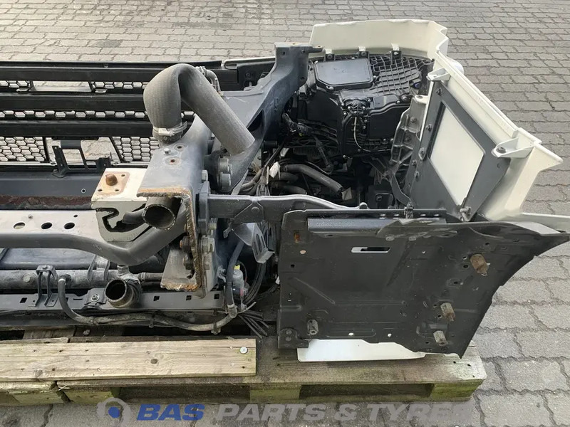 Scania R-Serie Bumper Scania 3082333 - Stötfångare för Lastbil: bild 5 Scania R-Serie Bumper Scania 3082333 - Stötfångare för Lastbil: bild 5