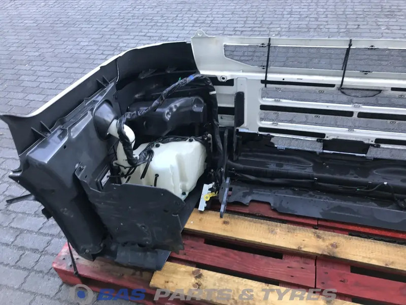 Scania R-Serie - Stötfångare för Lastbil: bild 4 Scania R-Serie - Stötfångare för Lastbil: bild 4