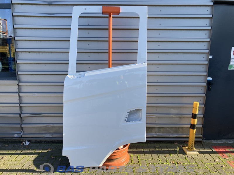 Scania S-Serie NextGen Portier Links Scania 2137841 - Dörr och reservdelar för Lastbil: bild 1 Scania S-Serie NextGen Portier Links Scania 2137841 - Dörr och reservdelar för Lastbil: bild 1