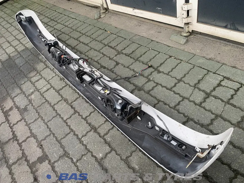 Scania Zonneklep Scania 2312092 - Solskydd för Lastbil: bild 4 Scania Zonneklep Scania 2312092 - Solskydd för Lastbil: bild 4