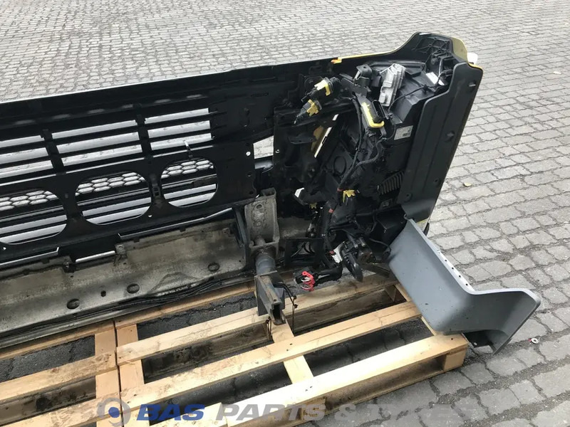 Volvo FM4 Bumper Volvo 21963534 - Stötfångare för Lastbil: bild 5 Volvo FM4 Bumper Volvo 21963534 - Stötfångare för Lastbil: bild 5