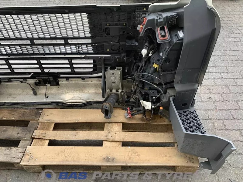 Volvo FM5 Bumper Volvo 78670304 - Stötfångare för Lastbil: bild 5 Volvo FM5 Bumper Volvo 78670304 - Stötfångare för Lastbil: bild 5