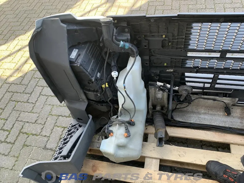 Volvo FM5 Bumper Volvo 84407376 - Stötfångare för Lastbil: bild 4 Volvo FM5 Bumper Volvo 84407376 - Stötfångare för Lastbil: bild 4